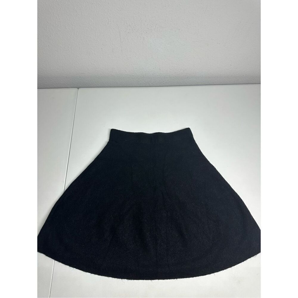 Only Womenβs Black Knit Flared SkirtβSize S